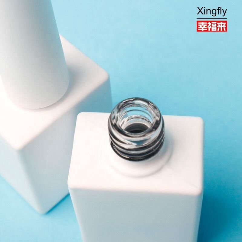 10ml Gel Botol Gel Polandia Warna Kuadrat Ditutupi Dengan Tutup Plastik